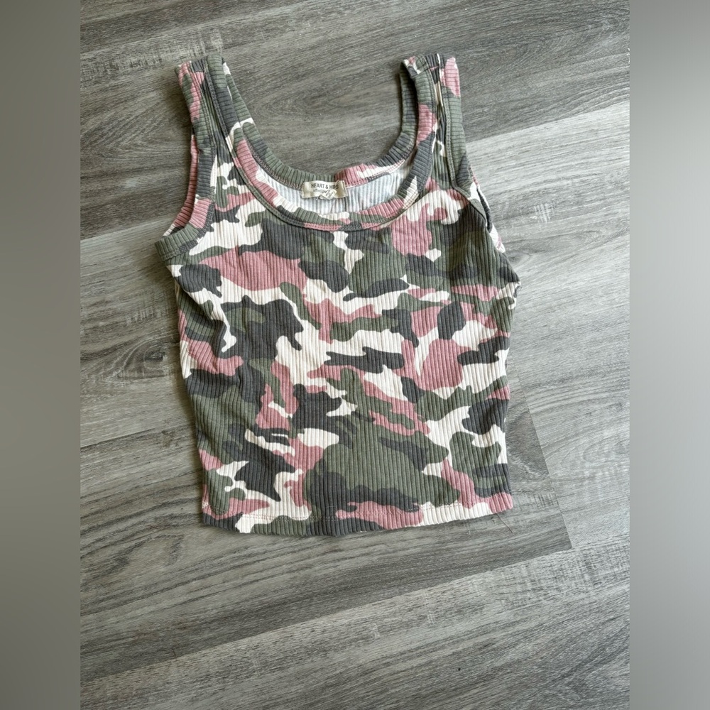 Hearts and hips camo tank